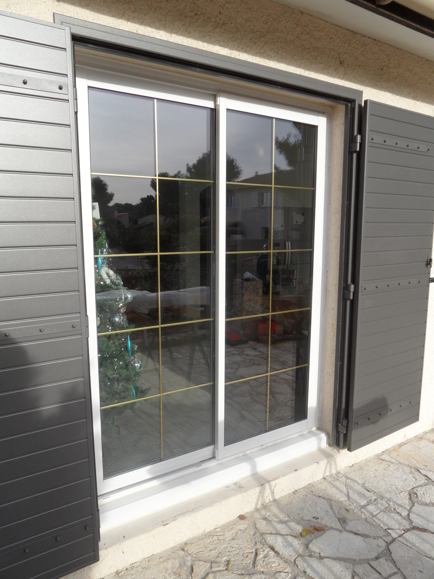 Volets battants en aluminium solides et sûrs pour porte fenêtre 